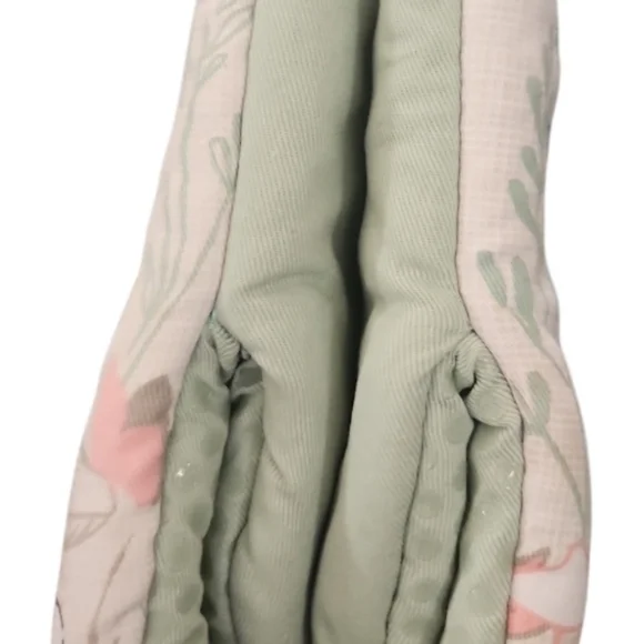 Disney Thumper Silicone Mini Mitts "Spring is Here" & 2 PCs Kitchen Towels Set - Picture 6 of 8